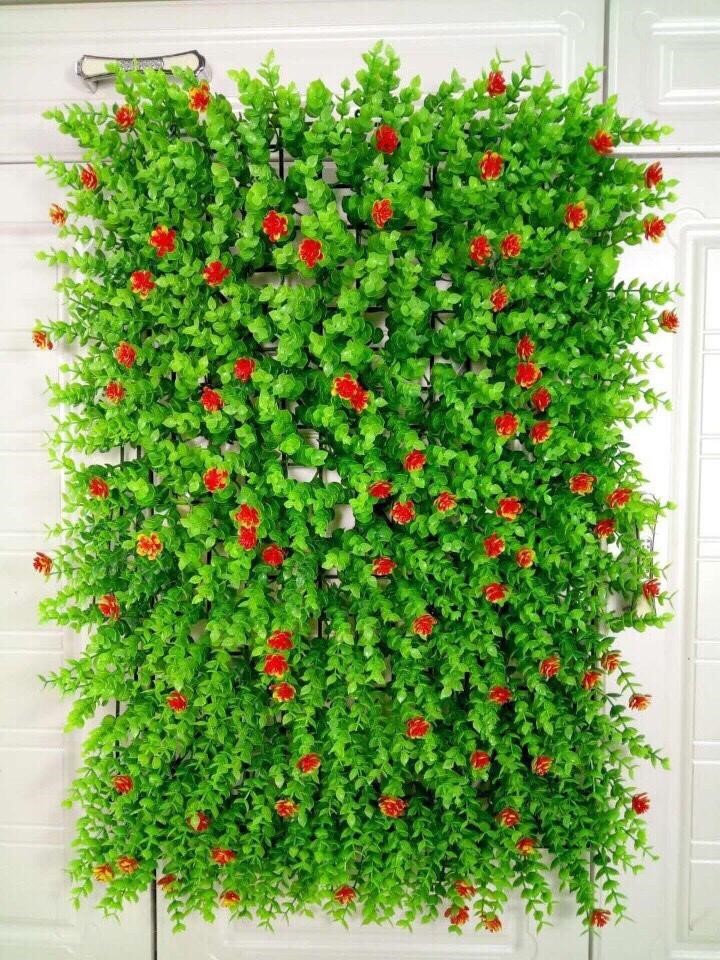 Cỏ nhựa xanh mát treo trên tường