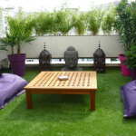 Cỏ lá nhựa dán tường TPHCM mua ở đâu uy tín nhất