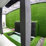 Trang trí không gian bằng cỏ vỉ nhựa nhân tạo cao cấp