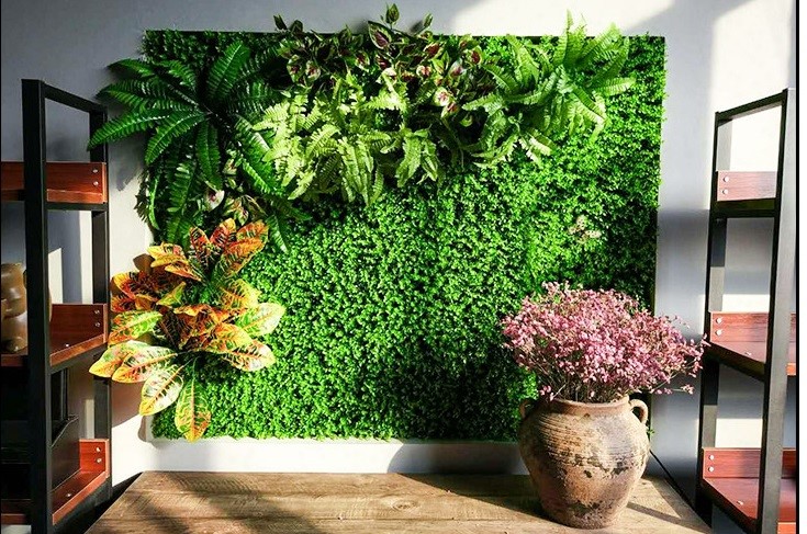 Điều kiện thi công tường cây giả vô cùng đơn giản