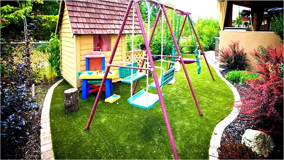 Cỏ nhân tạo trang trí văn phòng