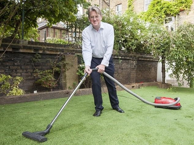 Dễ dàng loại bỏ các vết bẩn bằng máy hút bụi