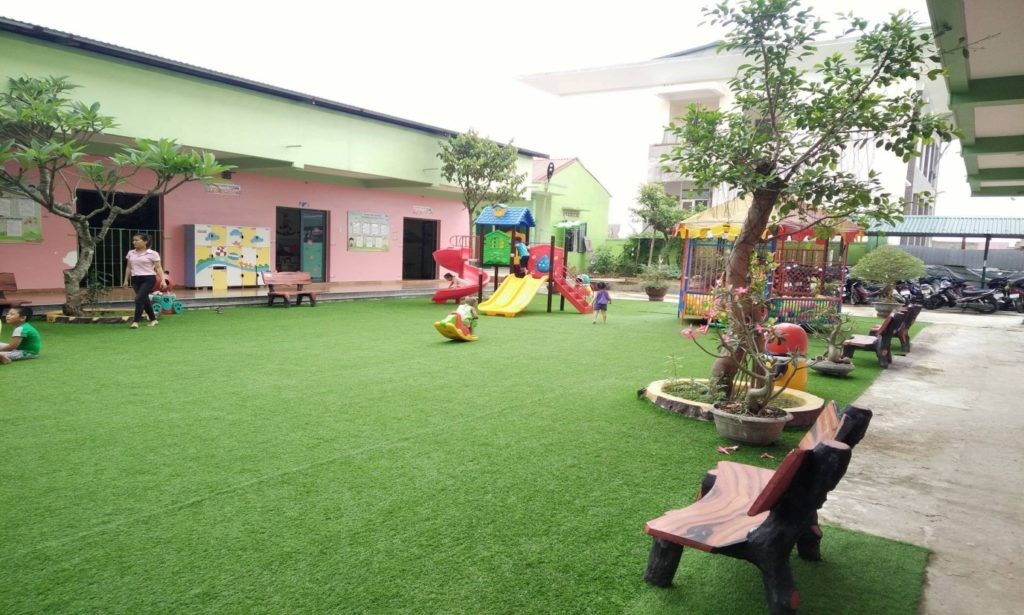 Tiết kiệm chi phí công sức với cỏ nhân tạo