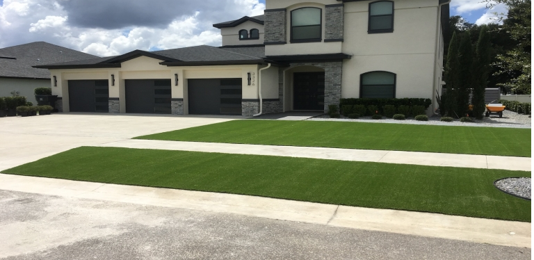 Chú ý dùng phương pháp phù hợp để làm vệ sinh cỏ nhân tạo